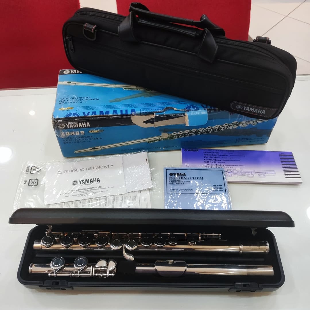 Monet almacenamiento Agregar Flauta transversal Yamaha 211 – seminova – prata – FÁ-SOL-LÁ Instrumentos  Musicais